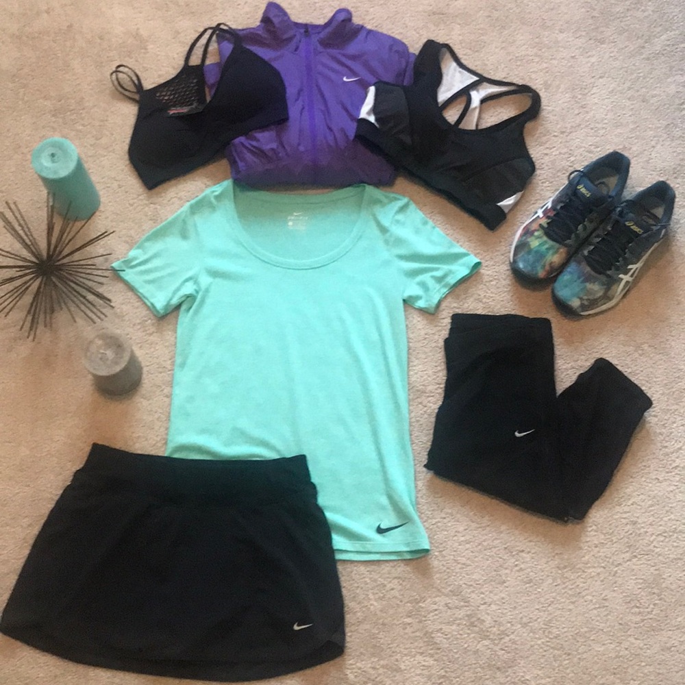 Ladies Nike Activewear Top - Picture 3 of 8